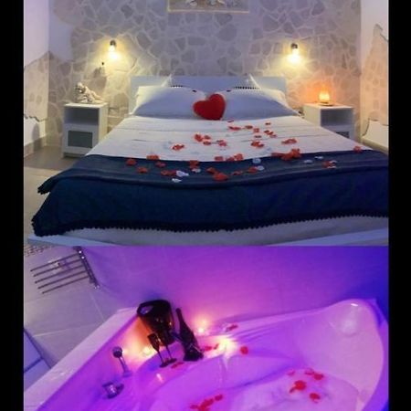 V&M Suite Con Jacuzzi Остуни Экстерьер фото