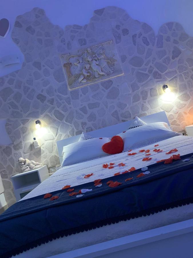 V&M Suite Con Jacuzzi Остуни Экстерьер фото