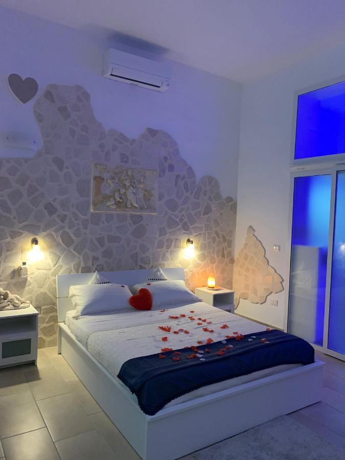 V&M Suite Con Jacuzzi Остуни Экстерьер фото