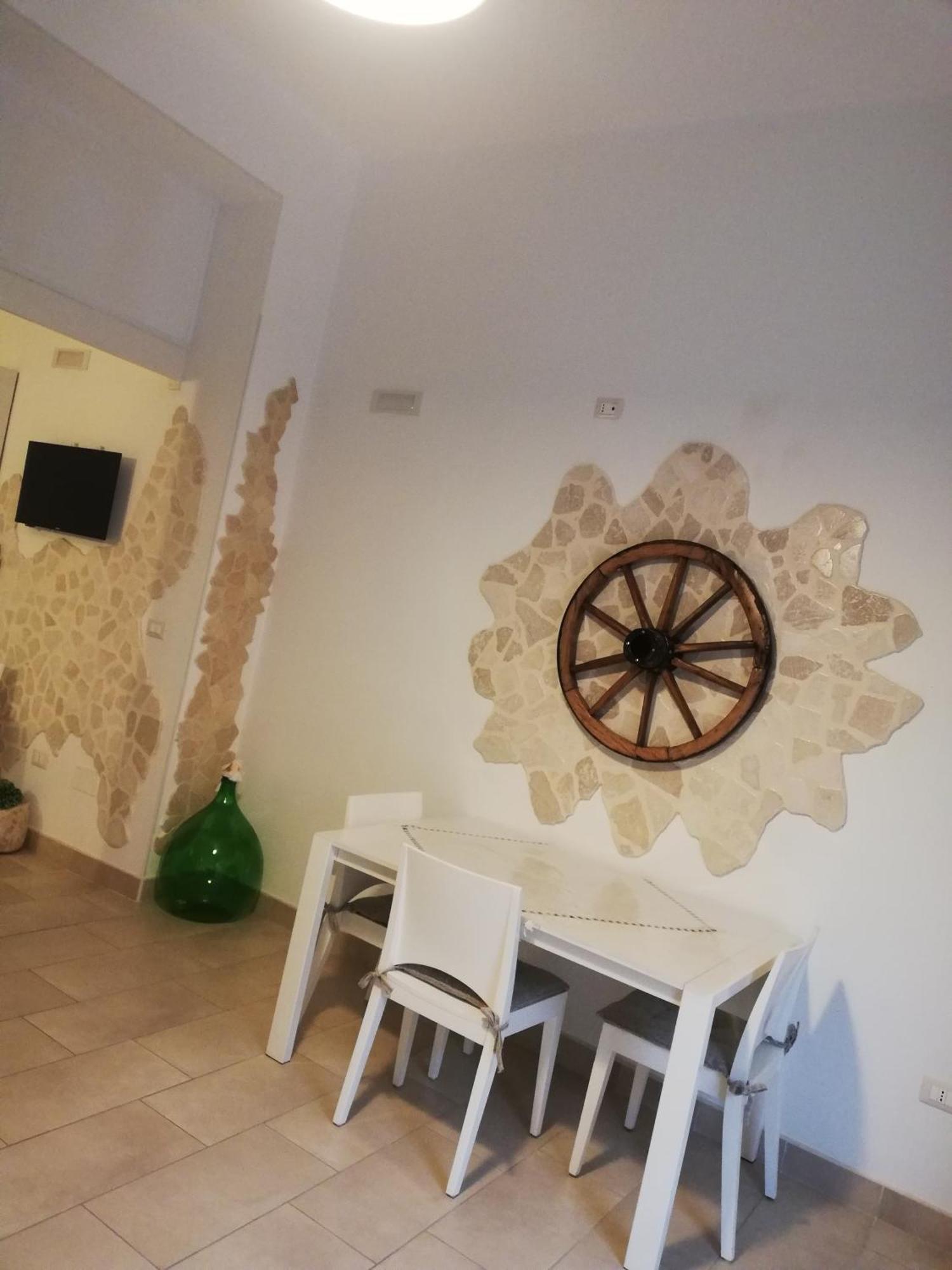 V&M Suite Con Jacuzzi Остуни Номер фото