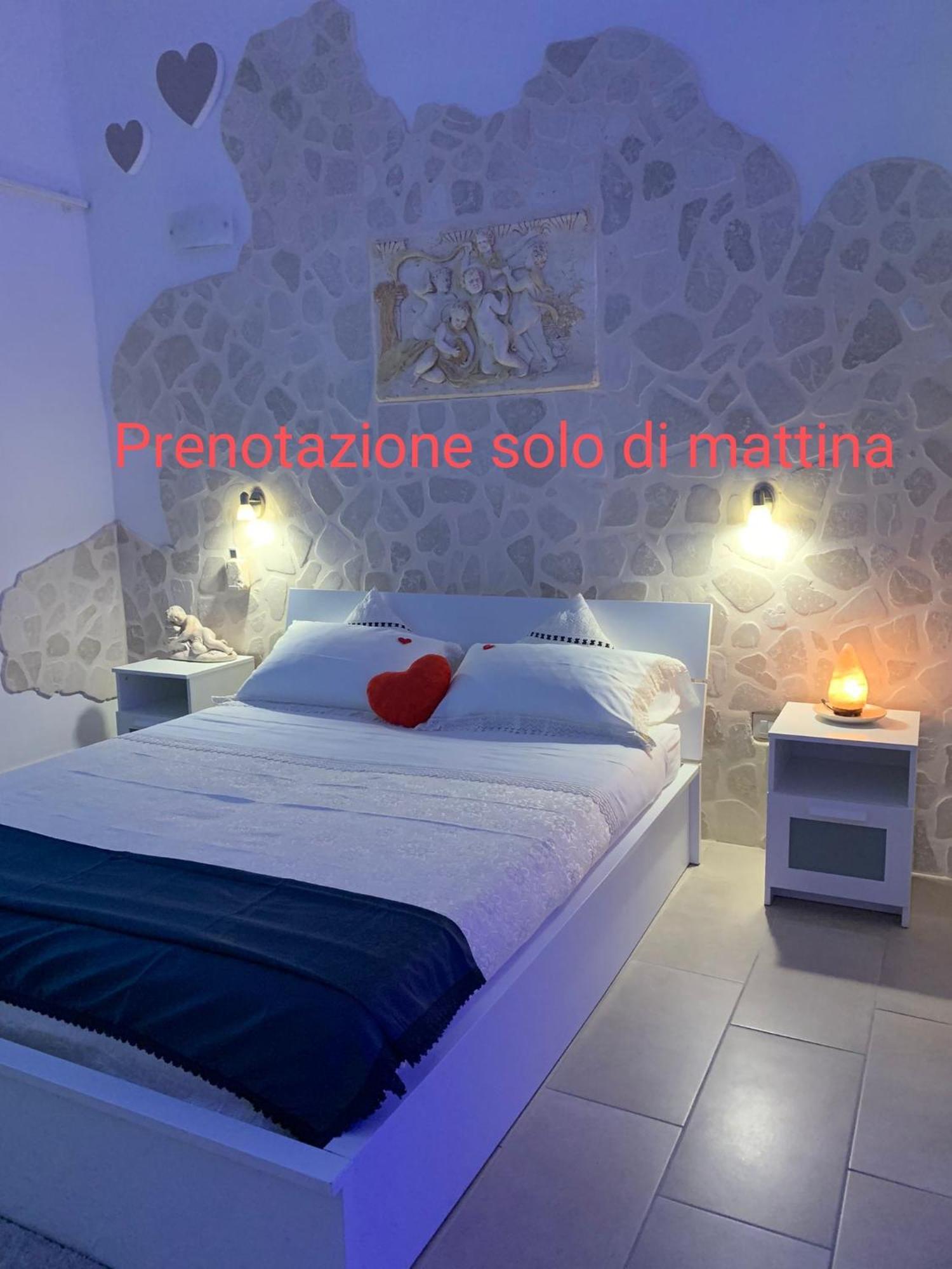 V&M Suite Con Jacuzzi Остуни Номер фото
